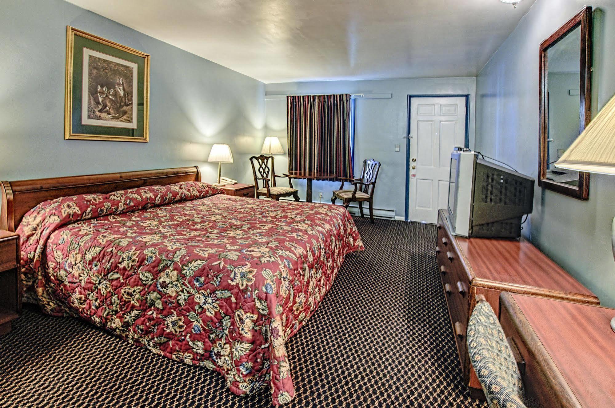 Budget Host Three Crowns Gettysburg Exterior foto
